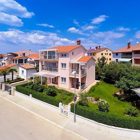 Apartments Villa Brioni I Fazana Ngoại thất bức ảnh
