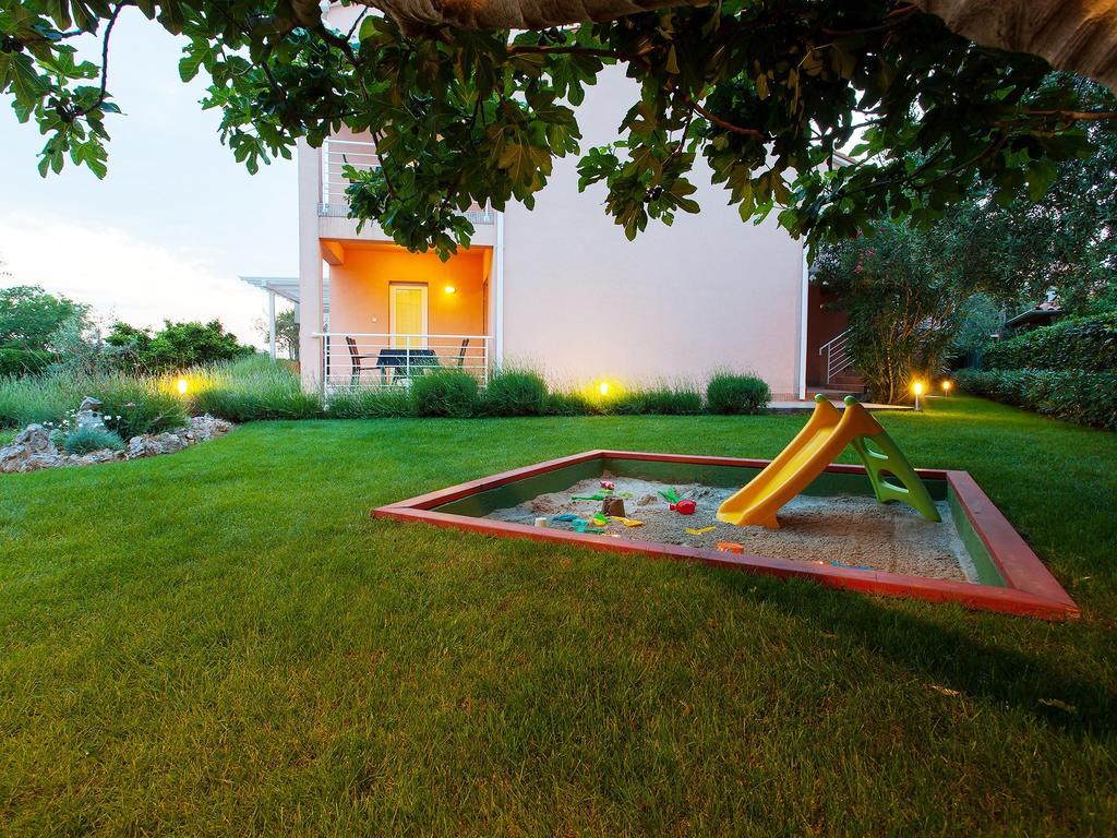 Apartments Villa Brioni I Fazana Ngoại thất bức ảnh
